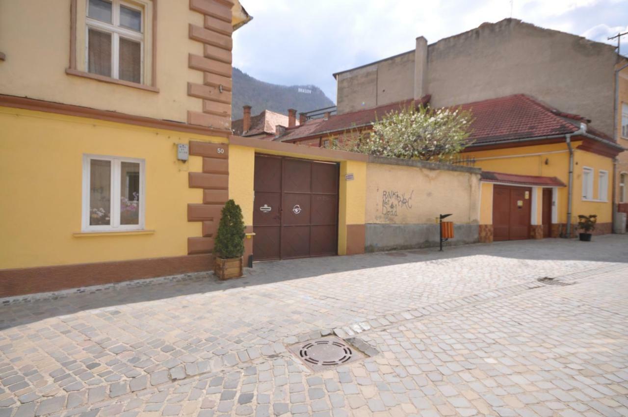 Pine House Apartment Brasov Bagian luar foto