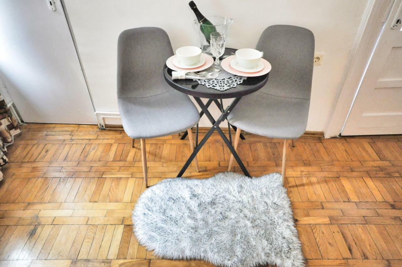 Pine House Apartment Brasov Bagian luar foto