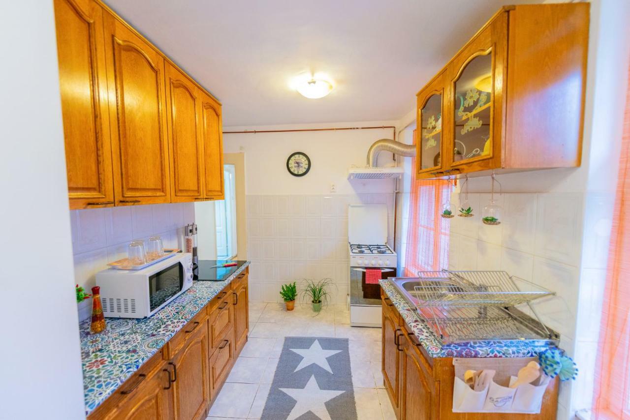 Pine House Apartment Brasov Bagian luar foto