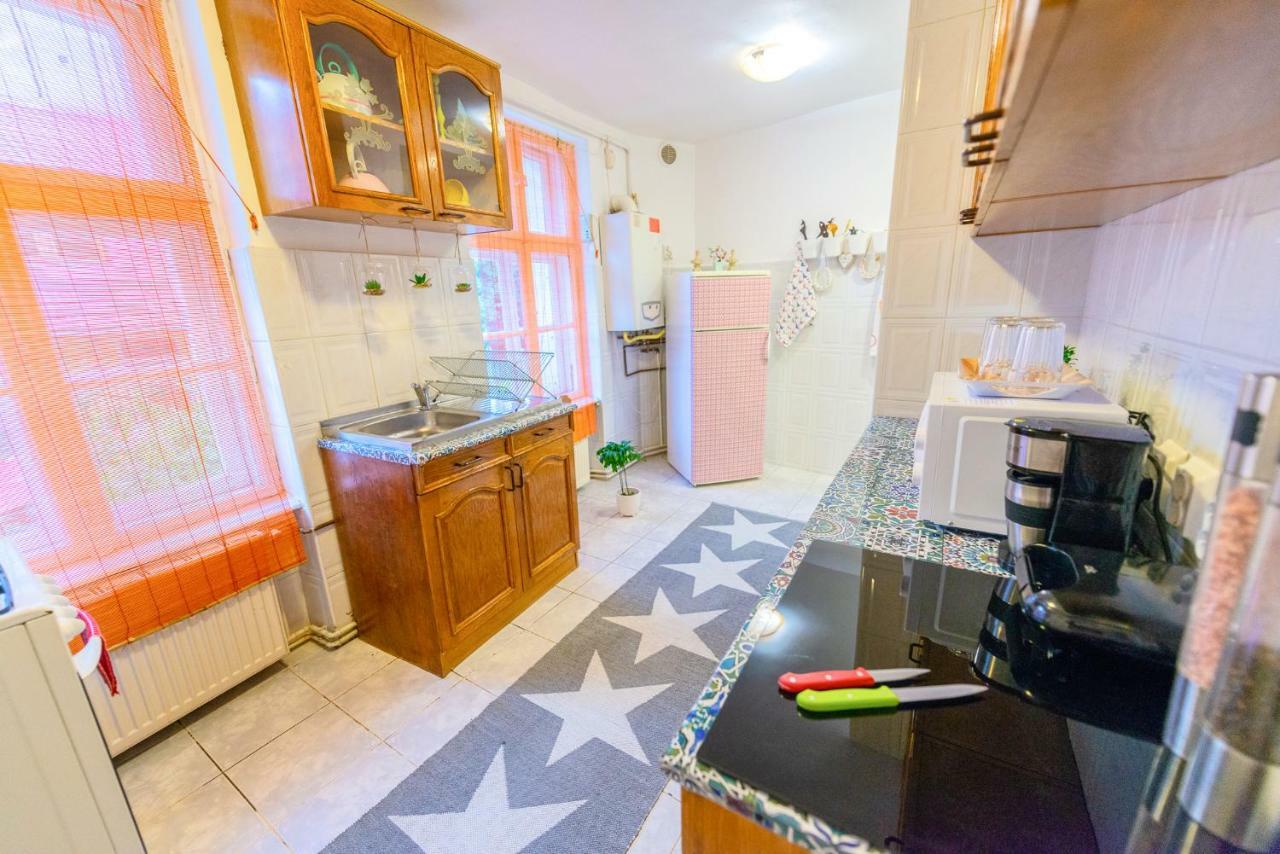 Pine House Apartment Brasov Bagian luar foto