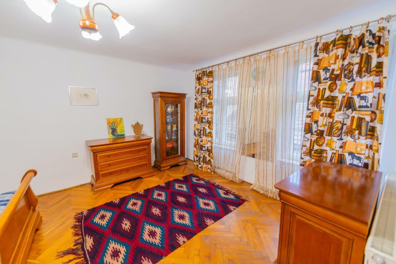 Pine House Apartment Brasov Bagian luar foto